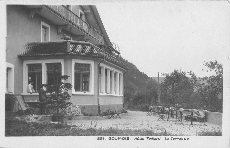 Carte postale ancienne Goumois - Hotel Taillard - La Terrasse à Goumois