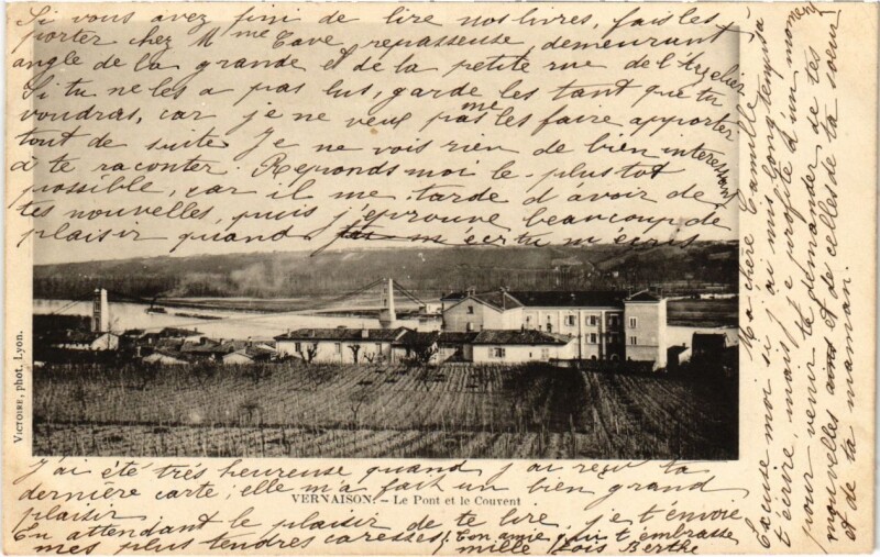 Carte postale ancienne Vernaison - Le Pont et le Couvent à Vernaison