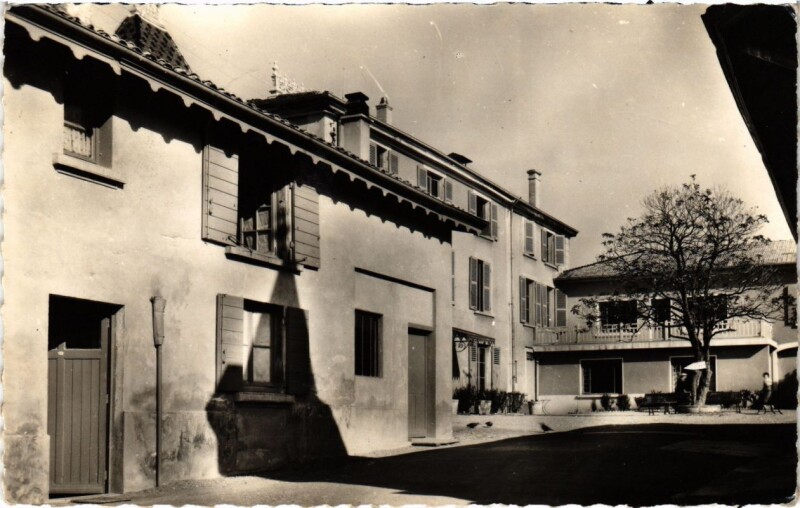 Carte postale ancienne Chaponost - Entree de la Chavannerie à Chaponost
