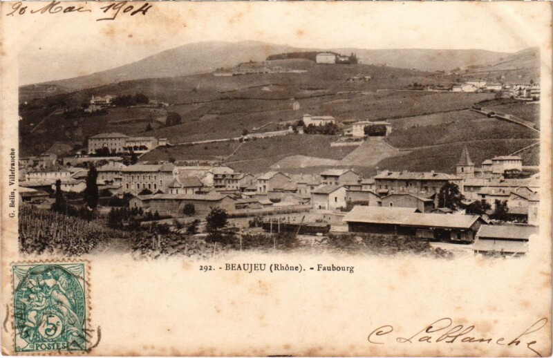 Carte postale ancienne Beaujeu - Faubourg à Beaujeu