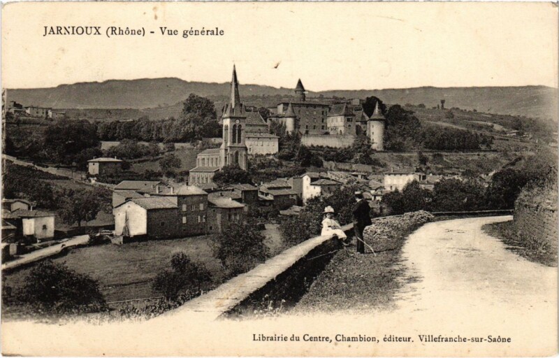 Carte postale ancienne Jarnioux - Vue Generale