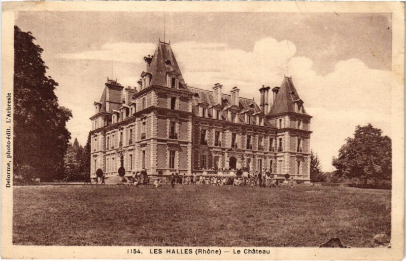 Carte postale ancienne Les Halles - Le Chateau aux Halles