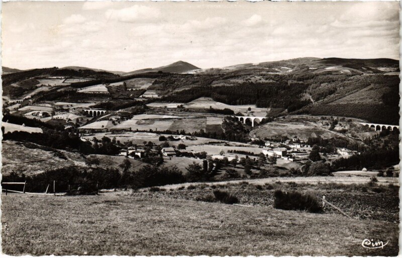 Carte postale ancienne Environs de Lamure - Les 3 Viaducs