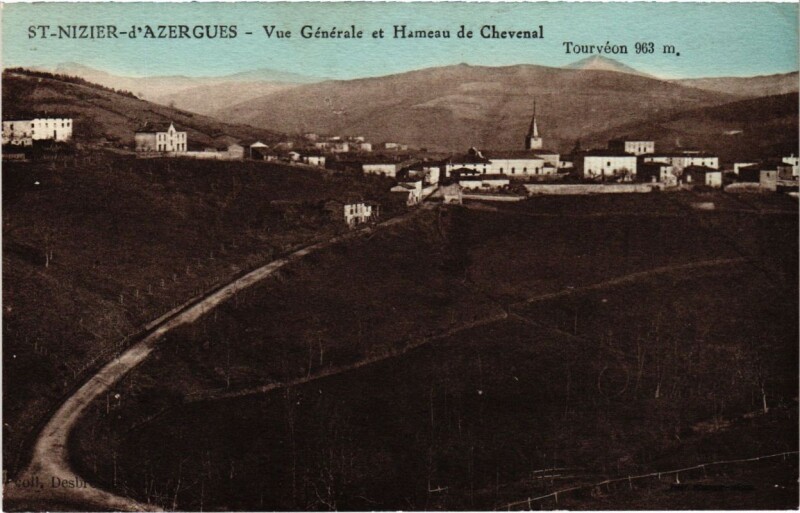 Carte postale ancienne Saint-Nizier-d'Azergues - Vue Generale et Hameau de Chevenal à Saint-Nizier-d'Azergues