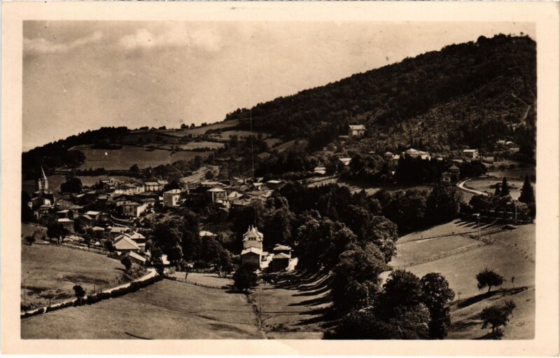 Carte postale ancienne Yzeron - Vue Generale à Yzeron