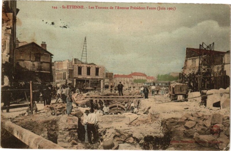 Carte postale ancienne Saint-Etienne - Les Traveaux de l'Avenue Pésident Fauré à Saint-Étienne