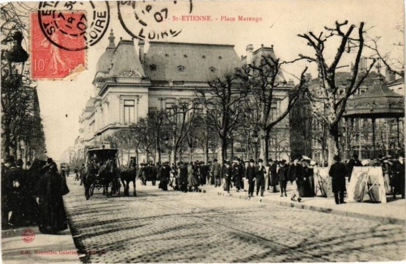 Carte postale ancienne Saint-Etienne - Place Marengo à Saint-Étienne