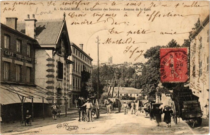 Carte postale ancienne Saint-Galmier - Le Quartier des Sources - Avenue de la Gare à Saint-Galmier