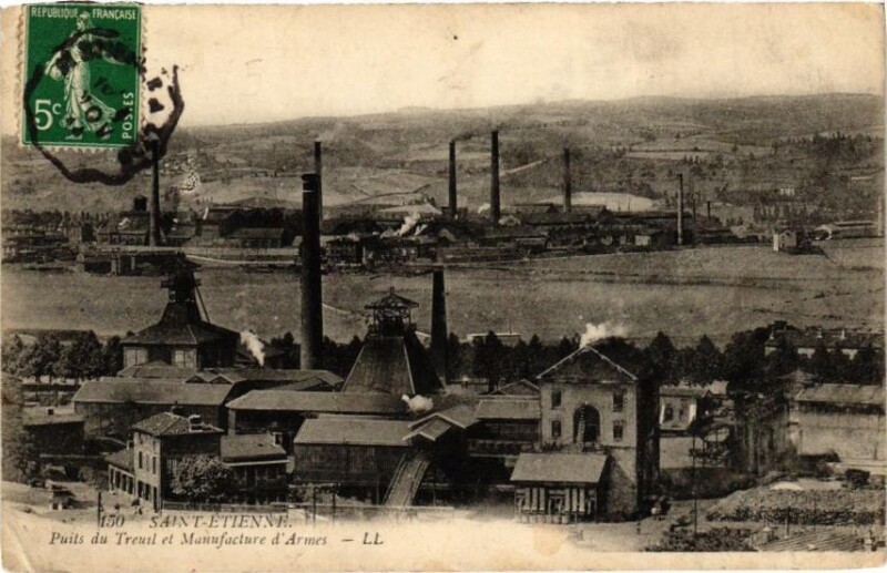 Carte postale ancienne Saint-Etienne - Puits du Treust et Manufacture d'Armes à Saint-Étienne