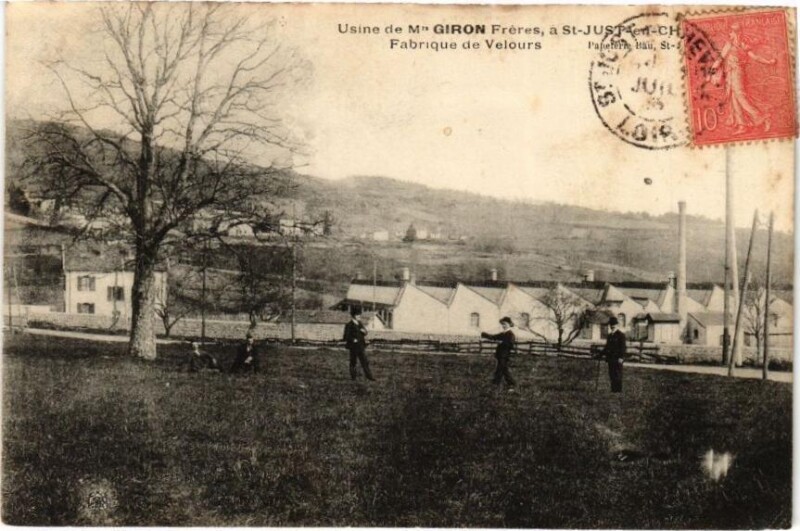 Carte postale ancienne Usine de Mme Giron Fréres a Saint-Just-en-Chevalet - Fabrique Velours à Saint-Just-en-Chevalet