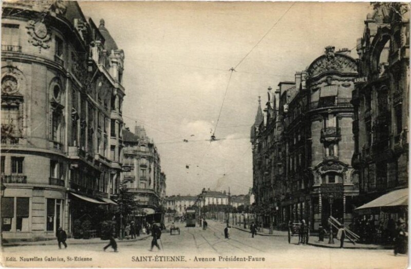 Carte postale ancienne Saint-Etienne - Avenue Président-Feure à Saint-Étienne