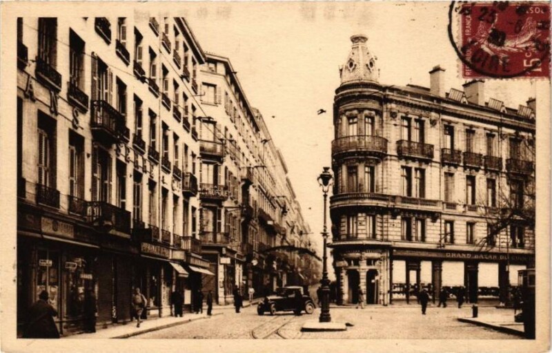 Carte postale ancienne Saint-Etienne - Place Dorian - Rue de la République à Saint-Étienne