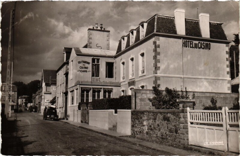 Carte postale ancienne Val-Andre Hotel du Casino
