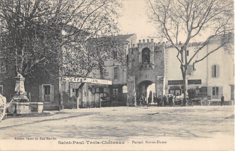 Carte postale ancienne Saint Paul Trois Chateaux - Portail Notre Dame à Saint-Paul-Trois-Châteaux