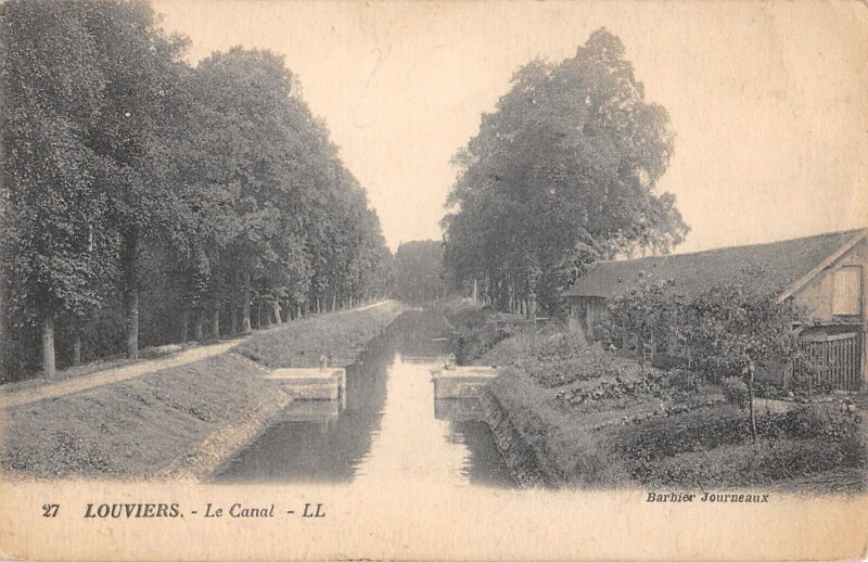 Carte postale ancienne Louviers - Le Canal à Louviers
