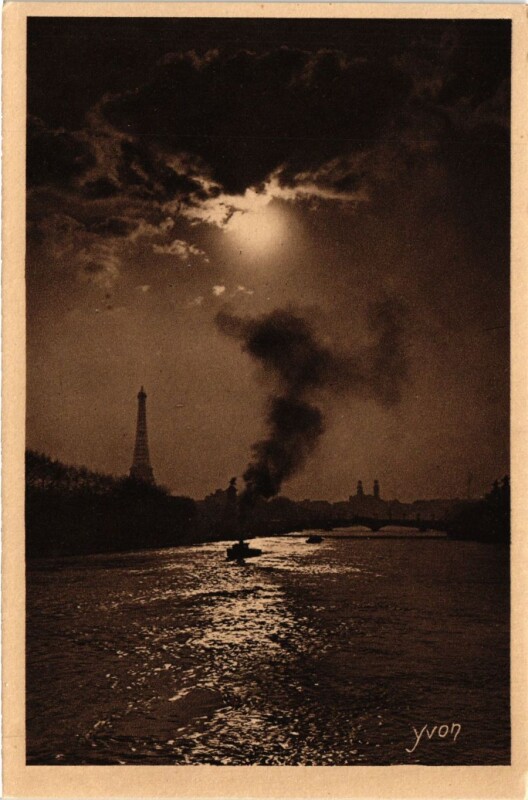 Carte postale ancienne Paris 7e-Clair de lune sur la Seine à Paris 7e