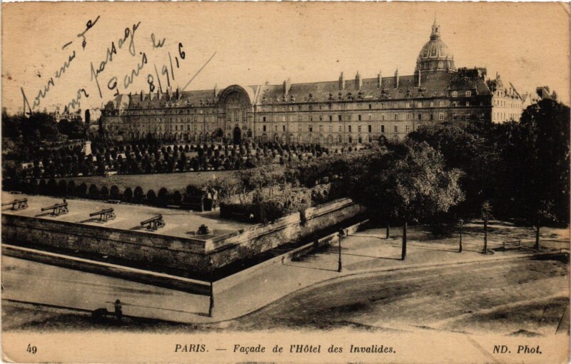 Carte postale ancienne Paris 7e-Facade de l'Hotel des Invalides à Paris 7e