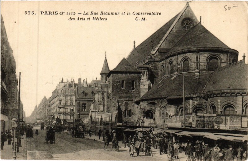 Carte postale ancienne Paris 3e Paris-La Rue Réaumur et le Conservatoire des Arts à Paris 3e