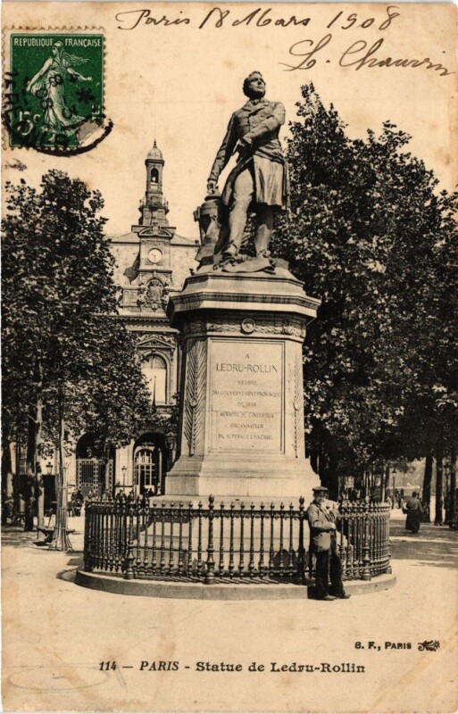 Carte postale ancienne Paris 11e Paris-Statue de Ledru-Rollin à Paris 11e