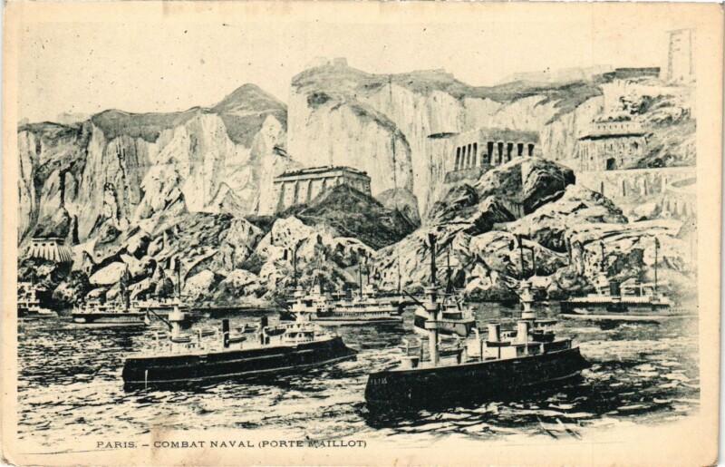 Carte postale ancienne Combat naval (Porte Maillot) à Paris 17e