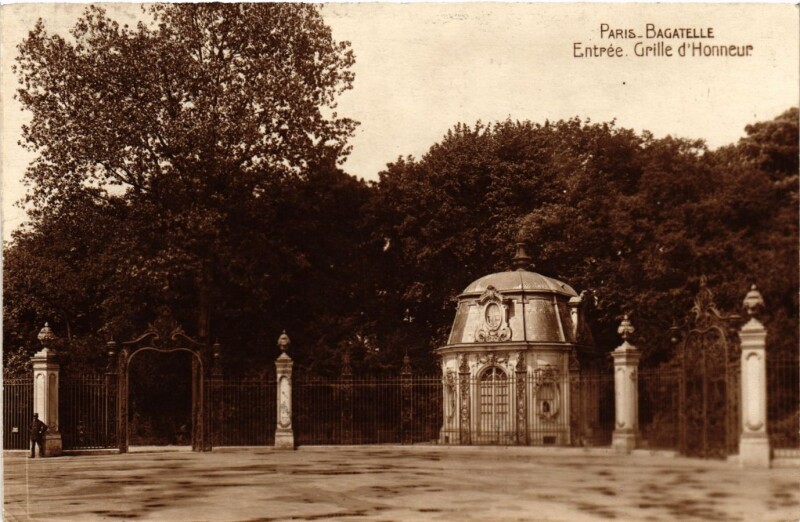 Carte postale ancienne Bagatelle - Entrée - Grille d'Honneur à Paris