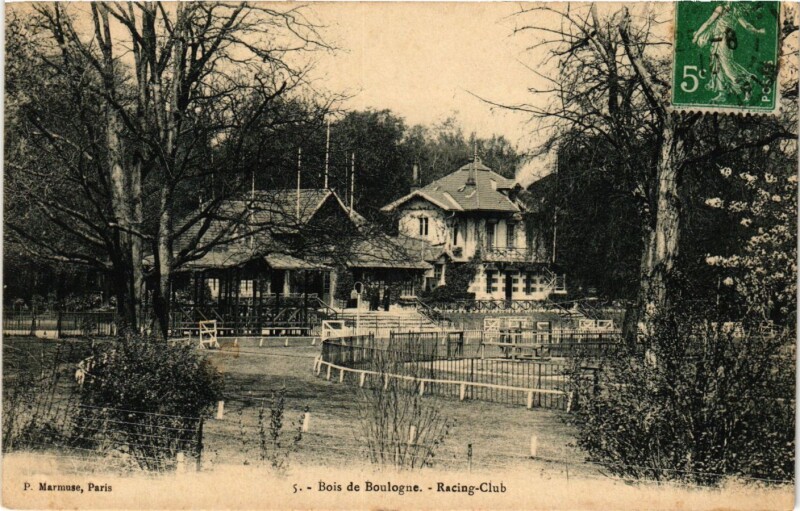 Carte postale ancienne Bois de Boulogne - Racing Club à Paris