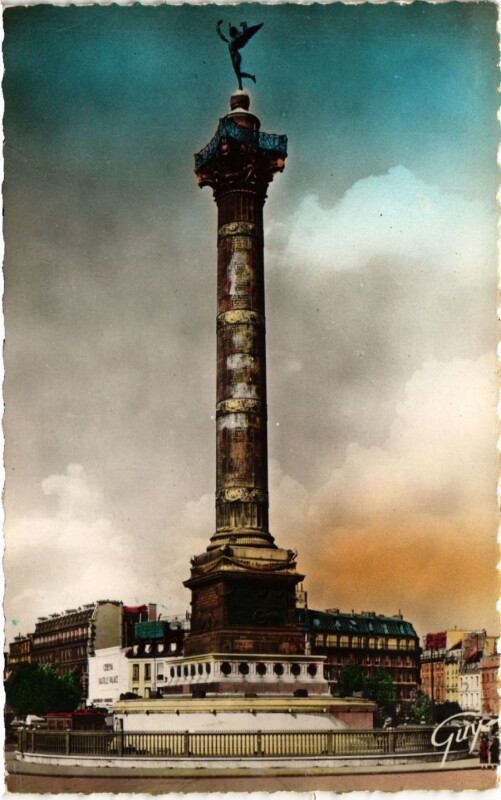 Carte postale ancienne Paris 11e Paris-Place de la Bastille et colonne de Juillet à Paris 11e
