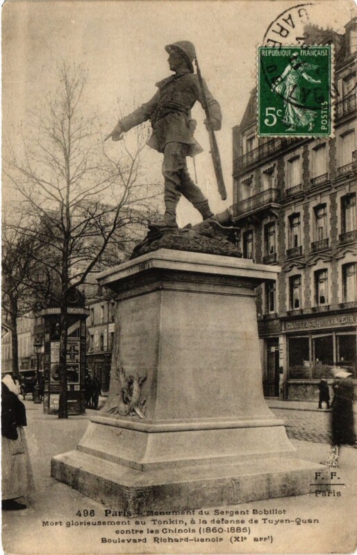 Carte postale ancienne Paris 11e Paris-Monument du Sergent Bobillot à Paris 11e
