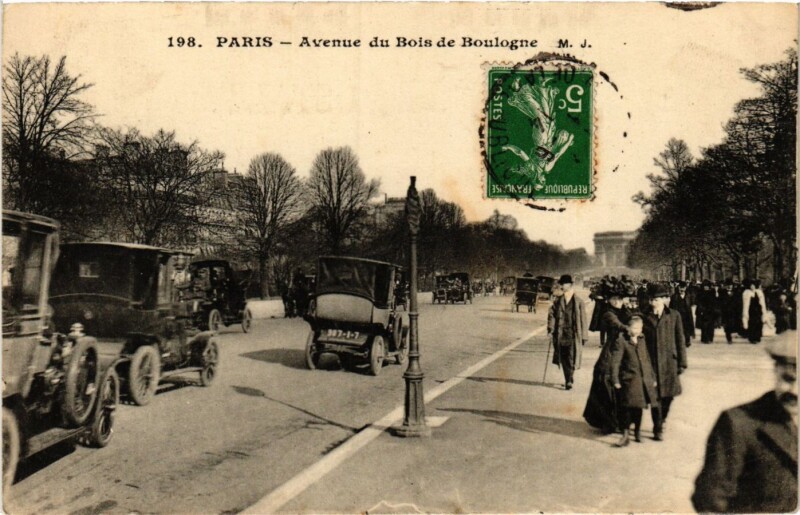 Carte postale ancienne Avenue du Bois de Boulogne à Paris 16e