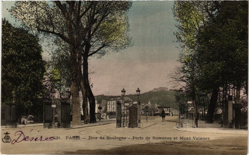Carte postale ancienne Bois de Boulogne - Porte de Suresnes et Mont-Valérien à Paris 16e