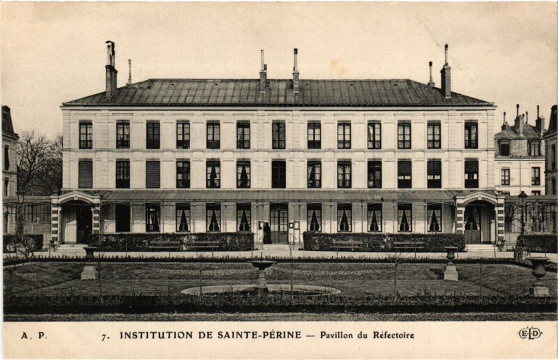 Carte postale ancienne Institution de Sainte Périne - Pavillon du Réfectoire à Paris 16e