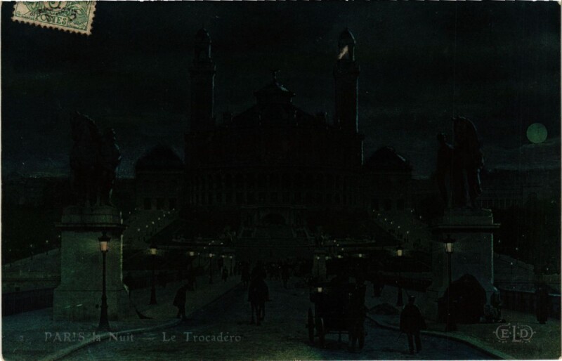 Carte postale ancienne Paris la Nuit - Le Trocadéro à Paris 7e