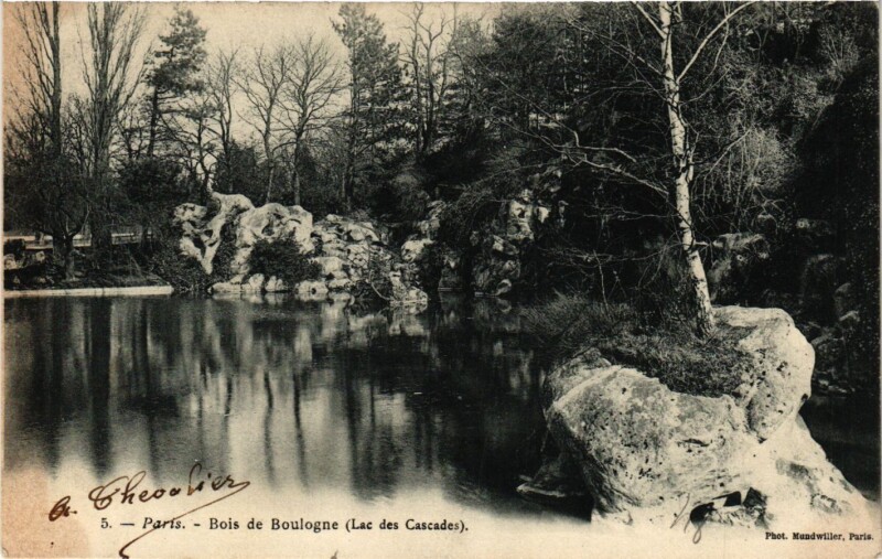 Carte postale ancienne Bois de Boulogne - Lac des Cascades à Paris 16e