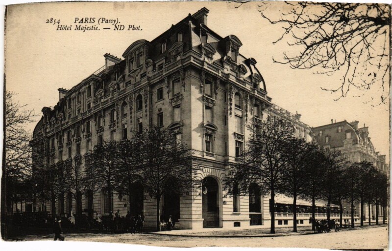 Carte postale ancienne L'Hôtel Majestic à Paris 16e