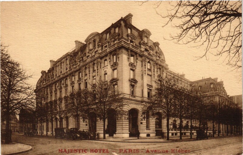 Carte postale ancienne Majestic Hôtel - Avenue Kléber à Paris 16e