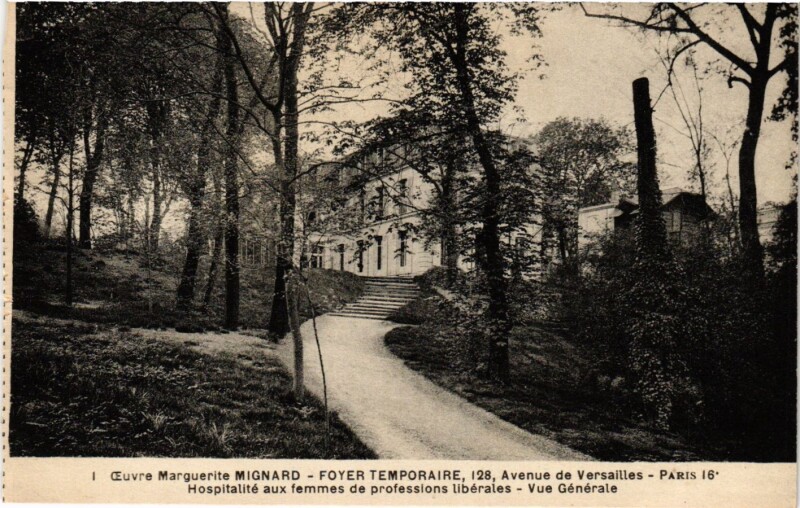 Carte postale ancienne Oeuvre de Marguerite Mignard - Foyer temporaire - Hospitalité aux femmes de professions libérales - Vue Générale à Paris 16e