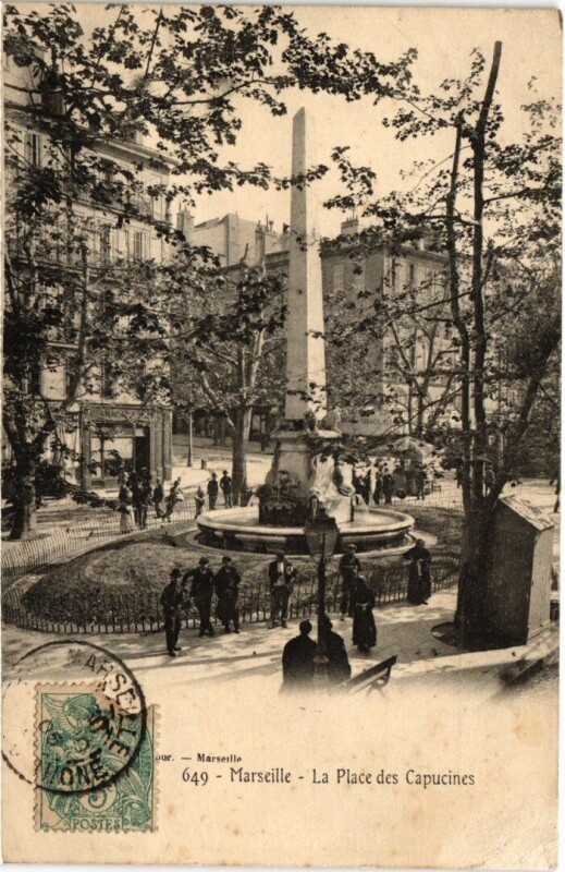 Carte postale ancienne Marseille La Place des Capucines à Marseille