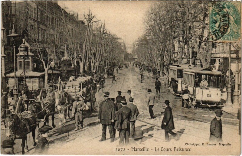 Carte postale ancienne Marseille Le Cours Belsunce à Marseille