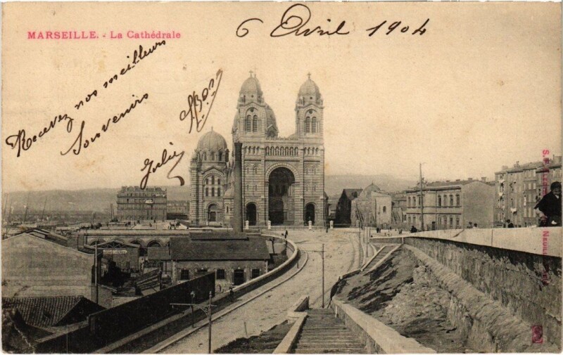 Carte postale ancienne Marseille La Cathedrale à Marseille