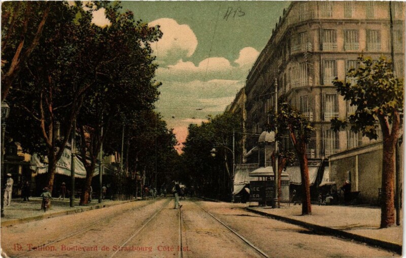 Carte postale ancienne Toulon Boulevard de Strasbourg à Toulon