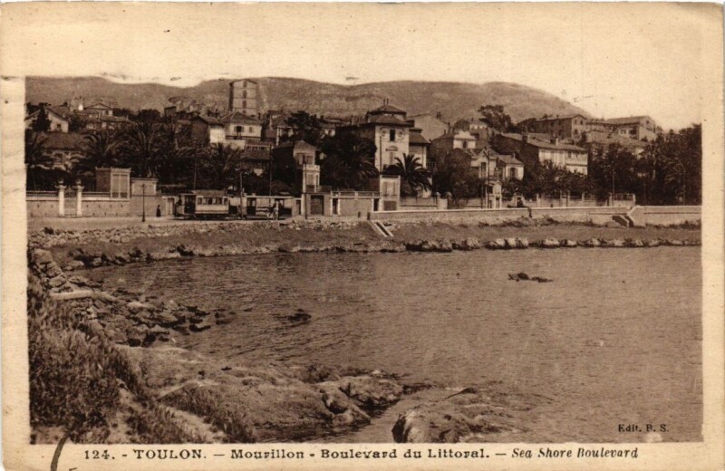 Carte postale ancienne Toulon Mourillon-Boulevard du Littoral à Toulon