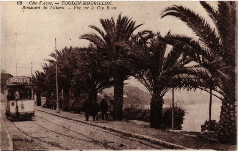 Carte postale ancienne Toulon Mourillon-Boulevard du Littoral-Vue sur le Cap Brun à Toulon