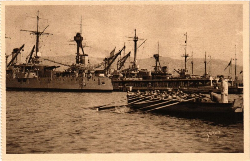 Carte postale ancienne Toulon La Petite Rade à Toulon