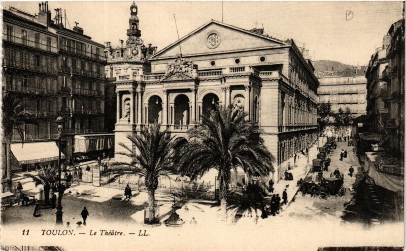 Carte postale ancienne Toulon Le Théatre à Toulon