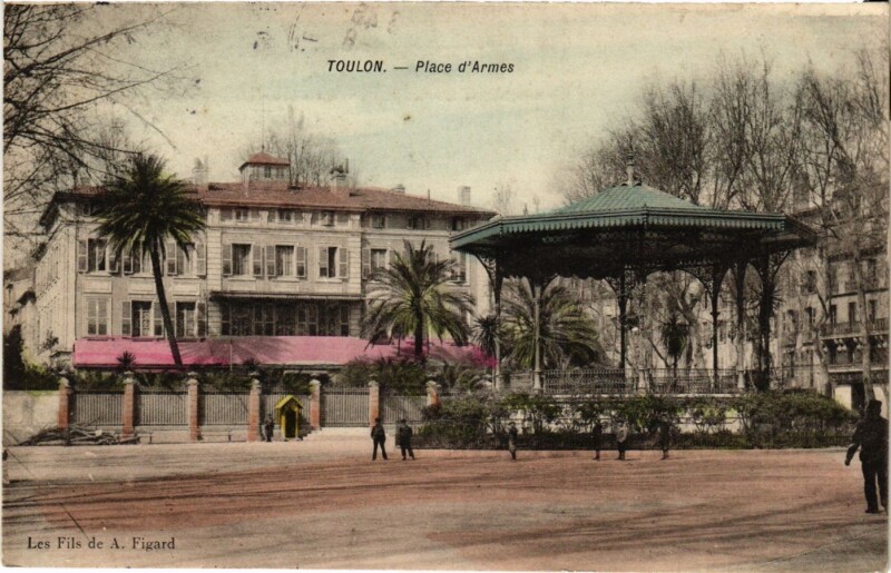 Carte postale ancienne Toulon - Place d'Armes à Toulon