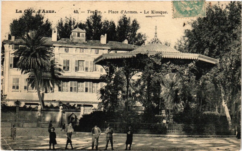 Carte postale ancienne Toulon - Place d'Armes à Toulon
