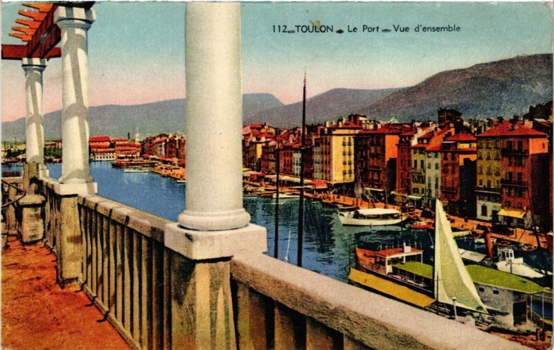 Carte postale ancienne Toulon - Le Port à Toulon