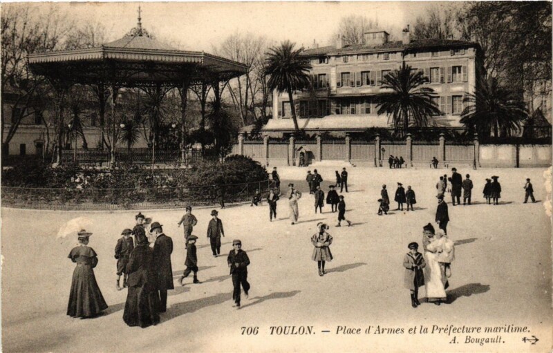 Carte postale ancienne Toulon - Place d'Armes à Toulon