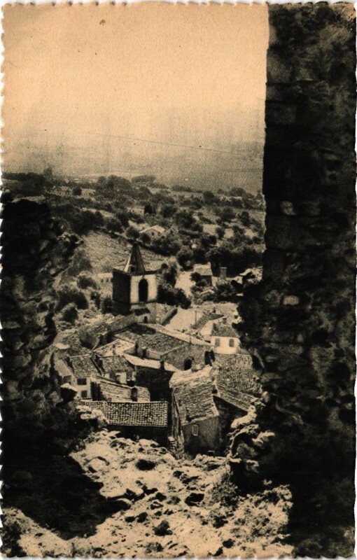 Carte postale ancienne Grimaud - Vue du Chateau à Grimaud