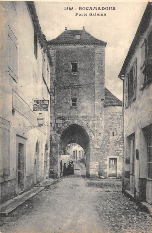Carte postale ancienne Rocamadour - Porte Salmon à Rocamadour